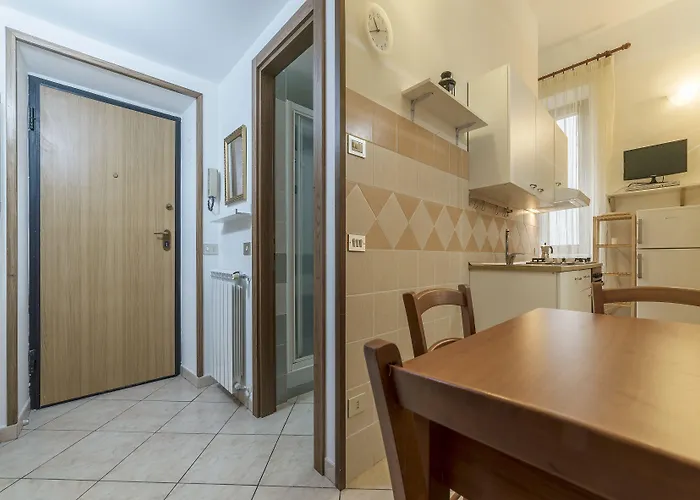 Apartment Guesthost - Vittorio Emmanuele & Colosseo