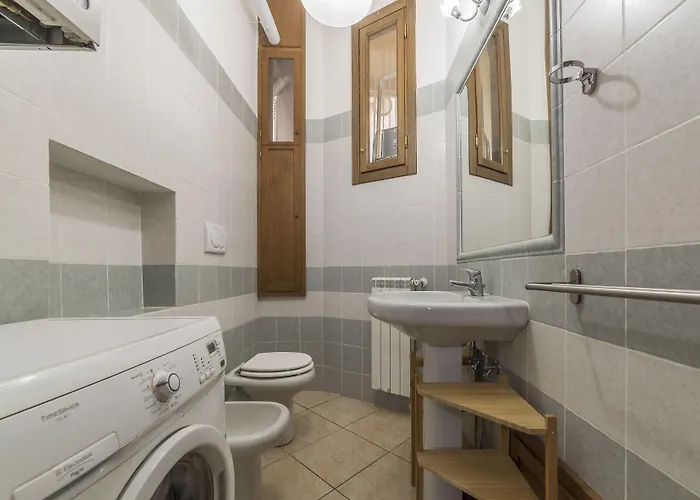 Apartment Guesthost - Vittorio Emmanuele & Colosseo Rom