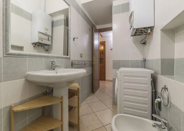 Apartment Guesthost - Vittorio Emmanuele & Colosseo *